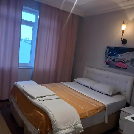 Life Hotel 3*