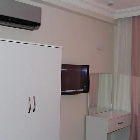 Life Hotel 3*